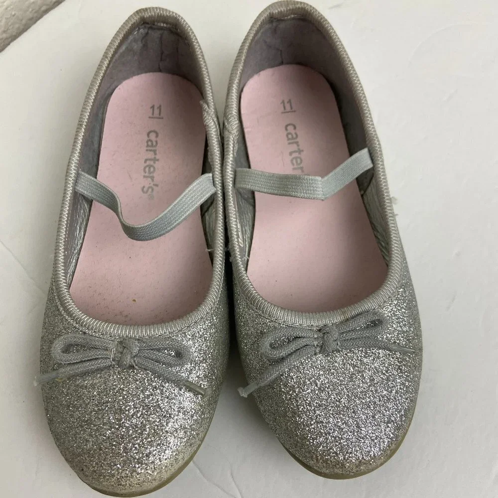 Carter's Girls Shoes Silver Shiny Flat Sz 11 Like New